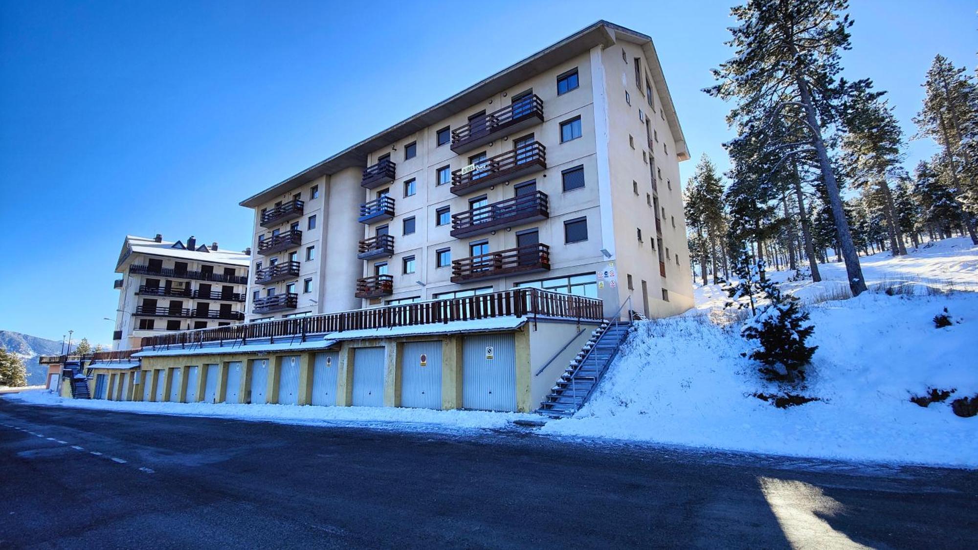 La Coma I La Pedra Port Del Comte Apartment - A Pie De Pista מראה חיצוני תמונה